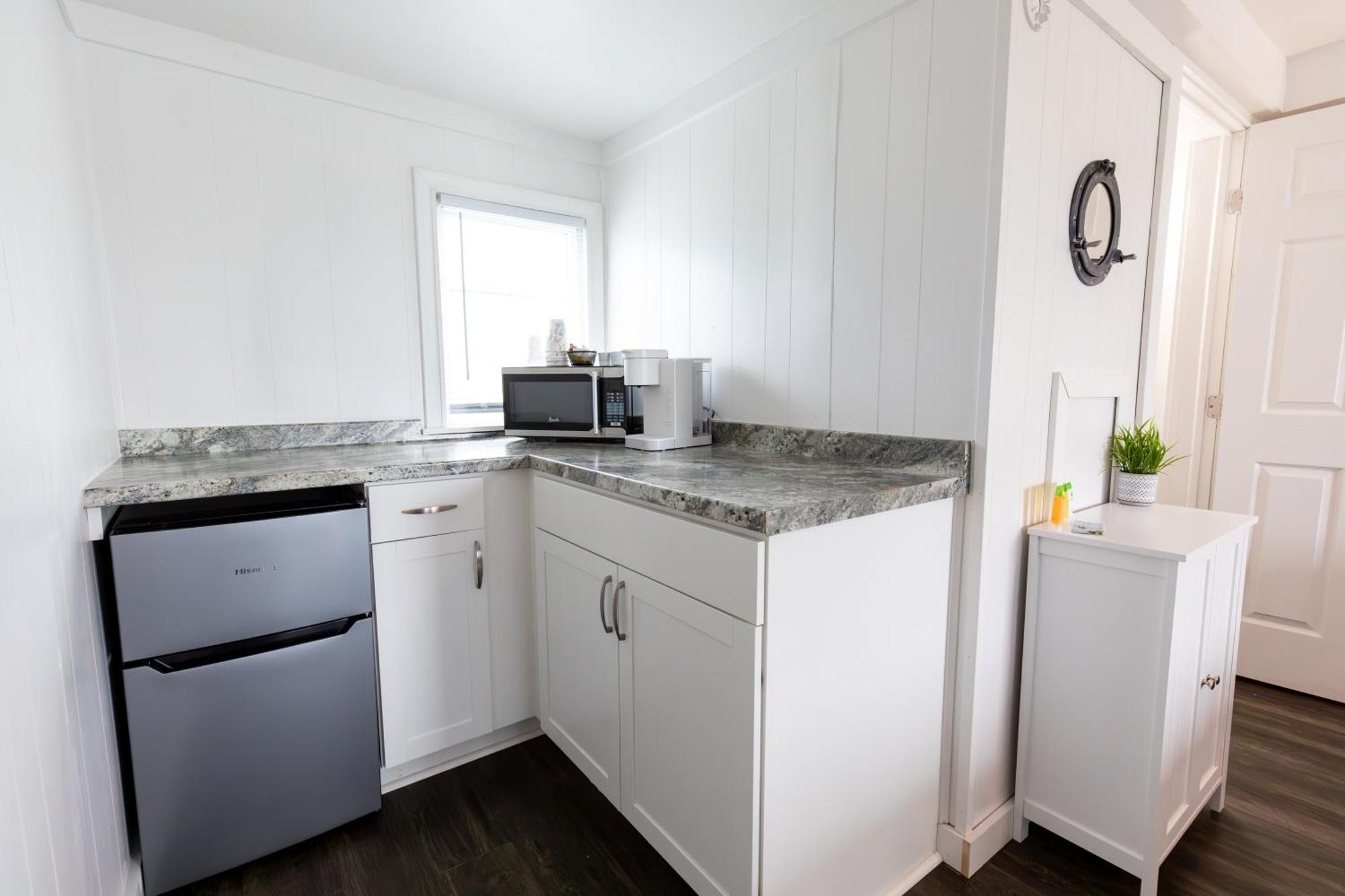 Anchor Bay Inn And Suites Sandusky Chambre photo