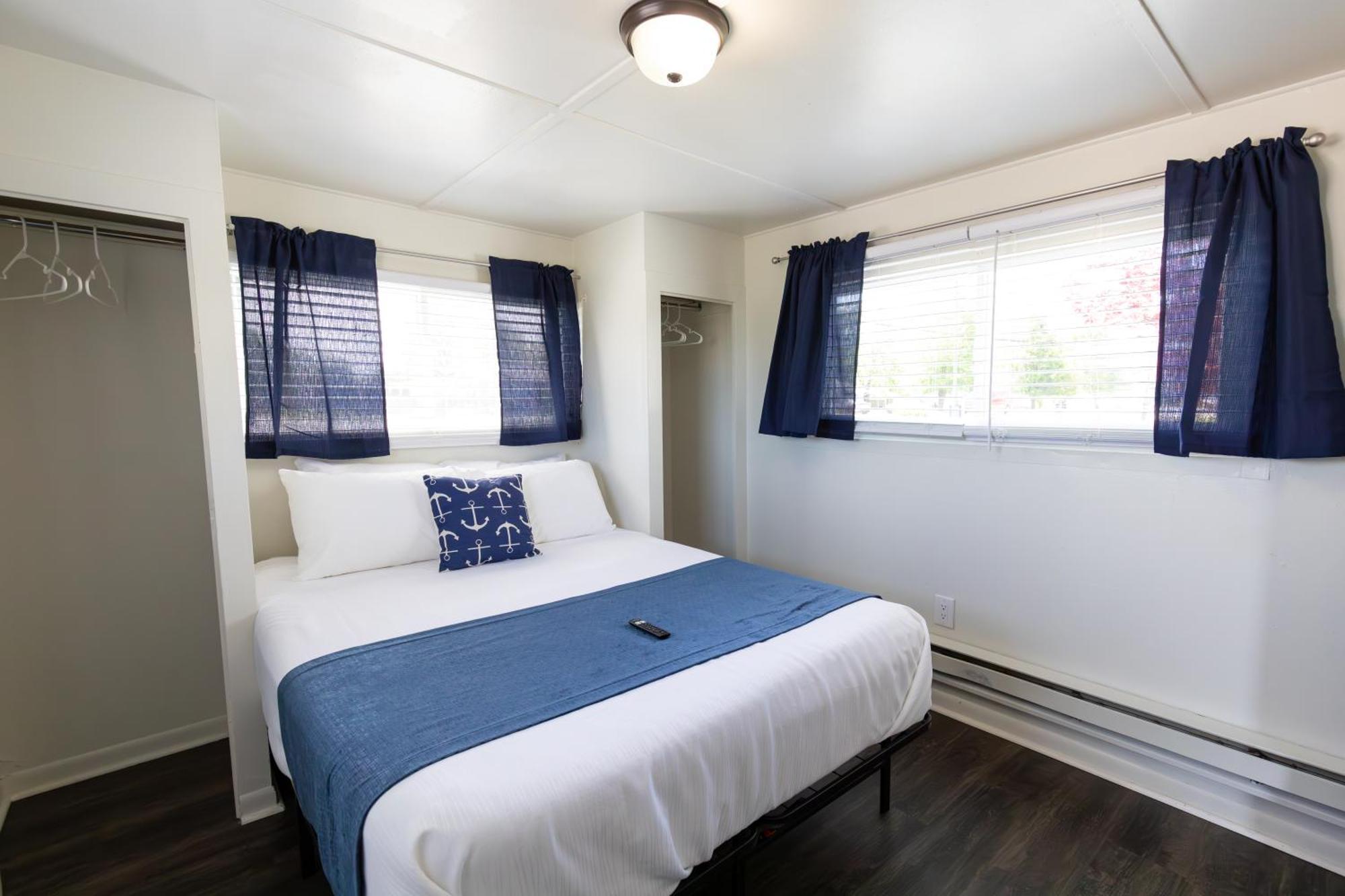 Anchor Bay Inn And Suites Sandusky Chambre photo